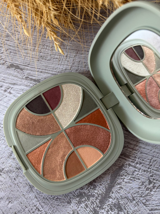 پلت سایه ۱۲ رنگ بالانس کیکو